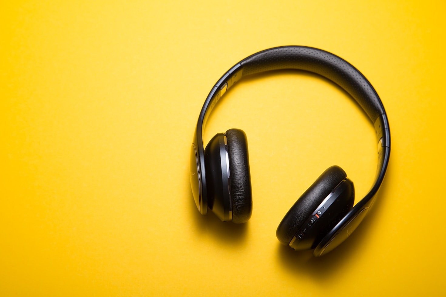 Renaud Olistin’s Podcasts: A New Perspective